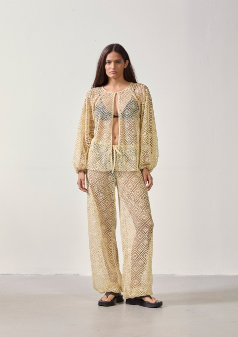 BLUSA MANGA CROCHET BEGE