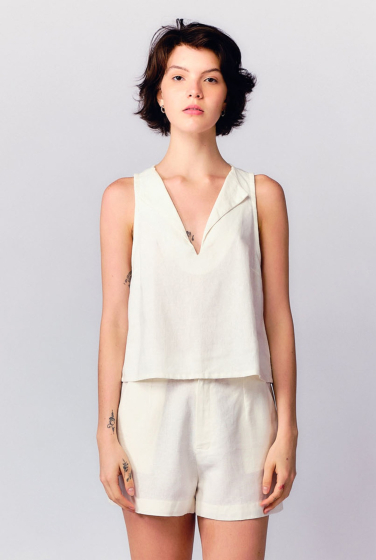 BLUSA BASICA DECOTE V LINHO