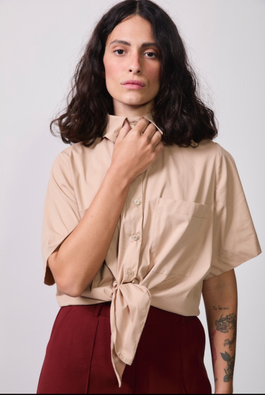 BLUSA SOCIAL NO BEGE