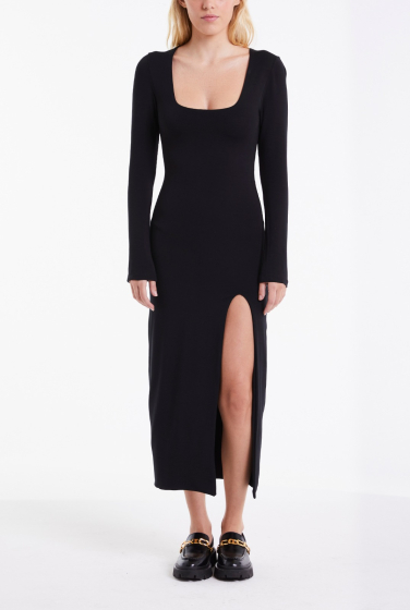 VESTIDO MANGA FENDA MALHA NAECOCEL