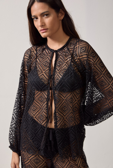 BLUSA MANGA CROCHET PRETO
